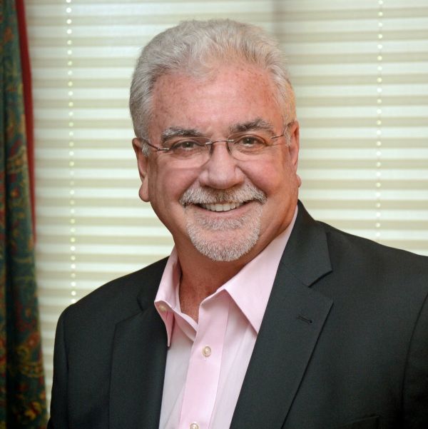Affordable Dentist Yadkinville - Dr. William Virtue