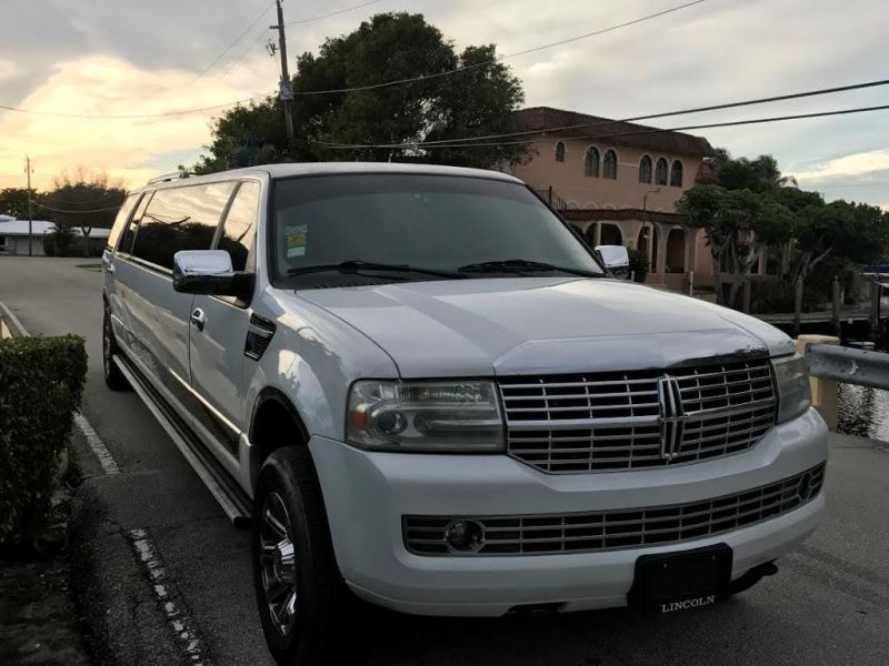 Limo in Florida for wedding